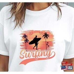 Surfing California Retro Beach Surfer Fan Gift Unisex Style T-Shirt